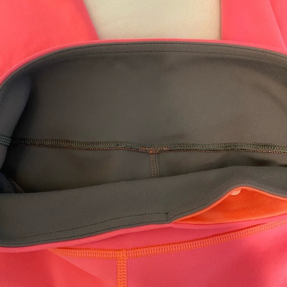 PRICE FIRM!! Lululemon hot coral cropped pants - Picture 6 of 7